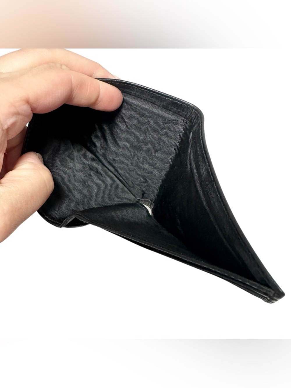 Burberrys Black Leather & Nova Check Men’s Bifold Wallet - Picture 7 of 13